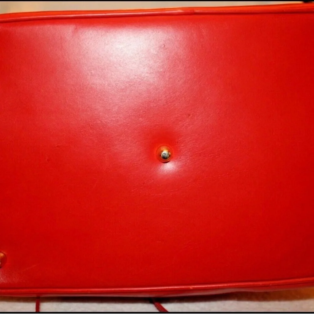 Red Leather Drawstring Bucket Bag - Picture 5 of 9